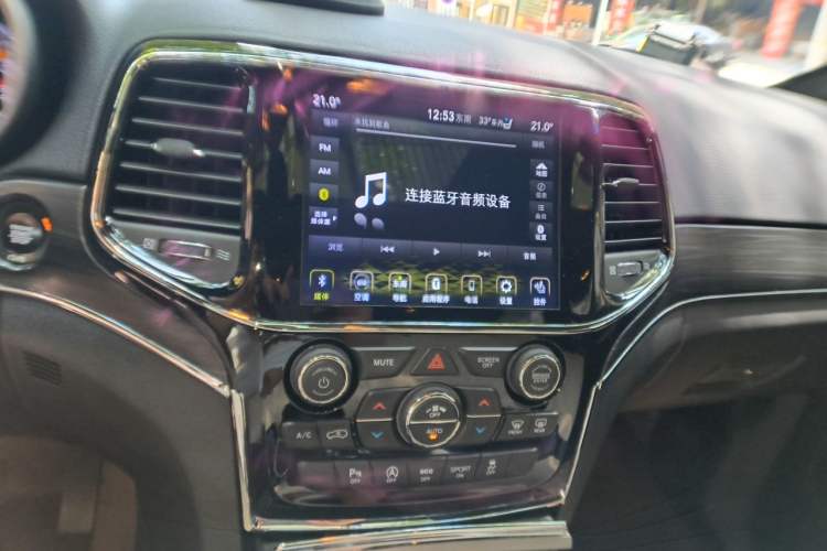 Used Jeep Grand Cherokee 2020 3.0L Elite Navigation Edition Audio And AC Panel