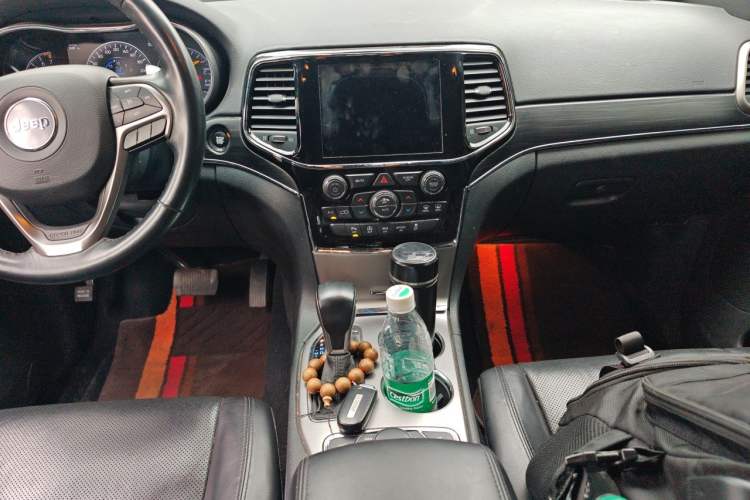 Used Jeep Grand Cherokee 2020 3.0L Elite Navigation Edition Audio And AC Panel