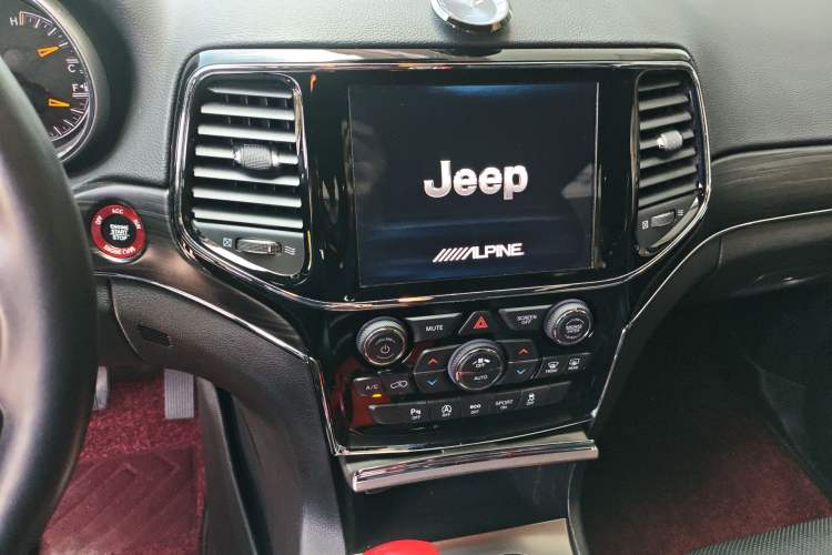 Used Jeep Grand Cherokee 2020 3.0L Elite Navigation Edition Audio And AC Panel