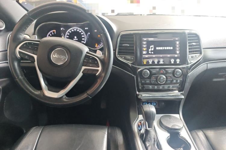 Used Jeep Grand Cherokee 2020 3.6L Elite Navigation Edition Center Console
