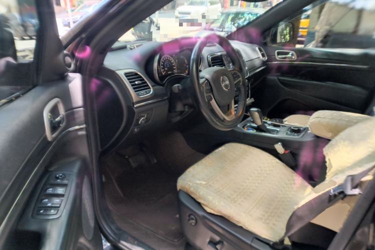 Used Jeep Grand Cherokee 2020 3.0L Elite Navigation Edition Driver Seat