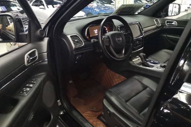 Used Jeep Grand Cherokee 2020 3.0L Elite Navigation Edition Driver Seat