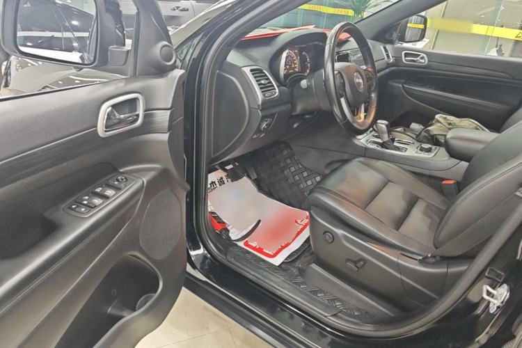 Used Jeep Grand Cherokee 2020 3.0L Professional Navigation Edition Driver Seat