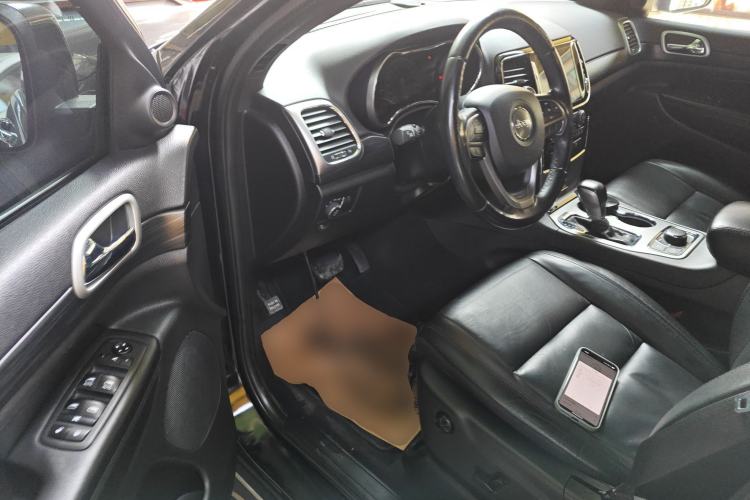 Used Jeep Grand Cherokee 2020 3.0L Professional Navigation Edition Driver Seat