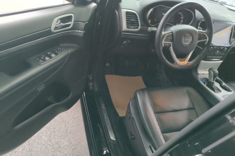 Used Jeep Grand Cherokee 2020 3.0L Elite Navigation Edition Driver Seat