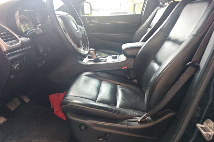 Used Jeep Grand Cherokee 2020 3.6L Elite Navigation Edition Driver Seat