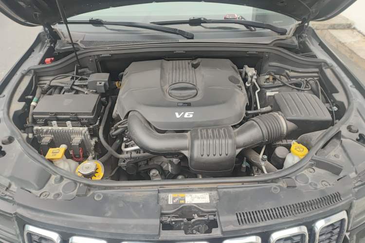 Used Jeep Grand Cherokee 2020 3.0L Elite Navigation Edition Engine Bay