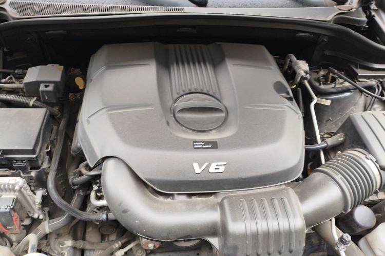 Used Jeep Grand Cherokee 2020 3.0L Elite Navigation Edition Engine Bay