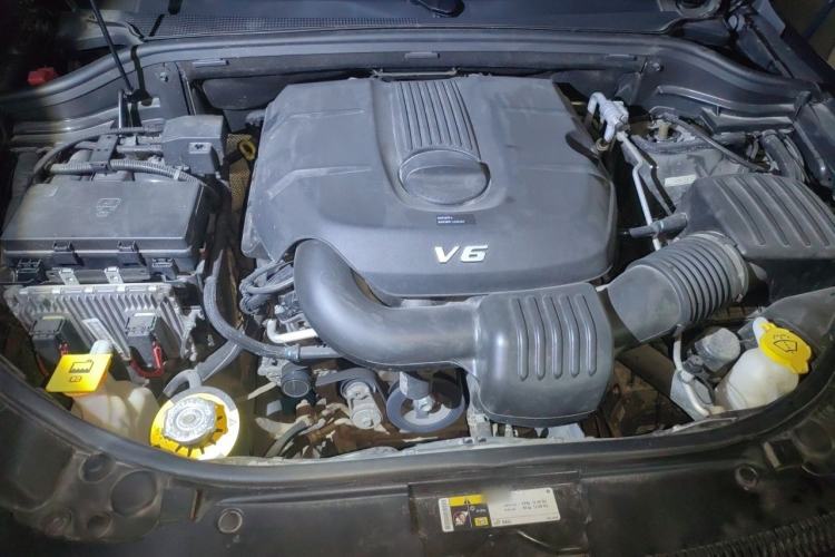 Used Jeep Grand Cherokee 2020 3.0L Elite Navigation Edition Engine Bay