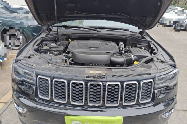 Used Jeep Grand Cherokee 2020 3.6L Elite Navigation Edition Engine Bay