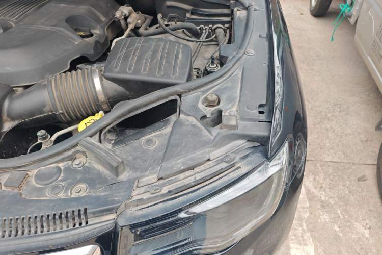 Used Jeep Grand Cherokee 2020 3.0L Elite Navigation Edition Engine Bay Left