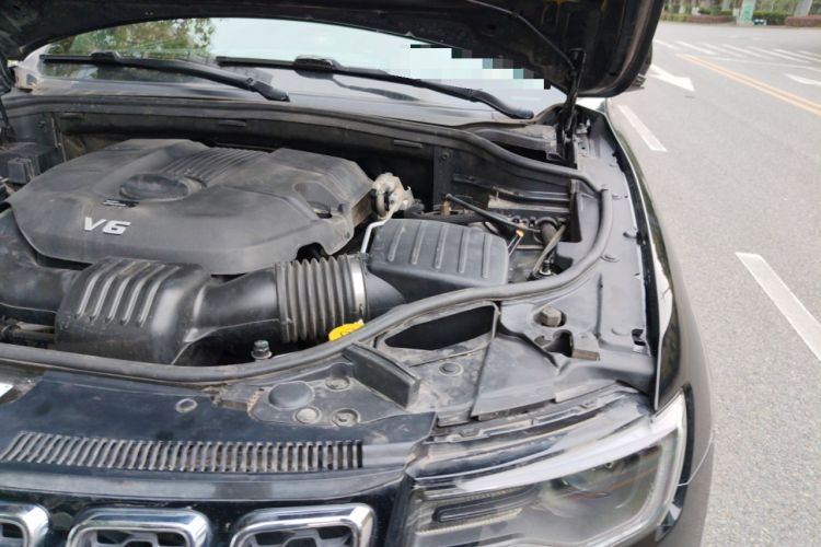 Used Jeep Grand Cherokee 2020 3.0L Elite Navigation Edition Engine Bay Left