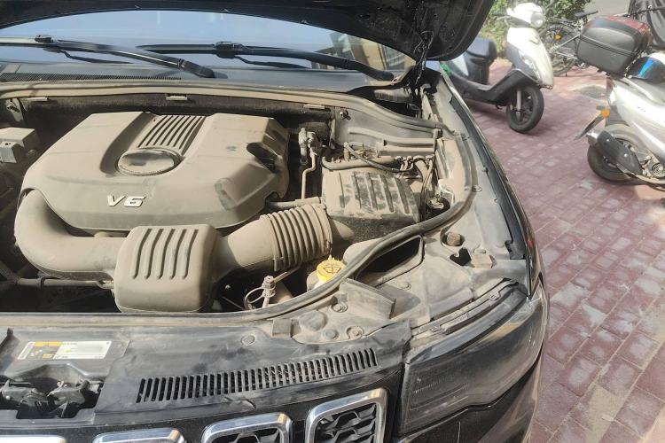 Used Jeep Grand Cherokee 2020 3.0L Elite Navigation Edition Engine Bay Left