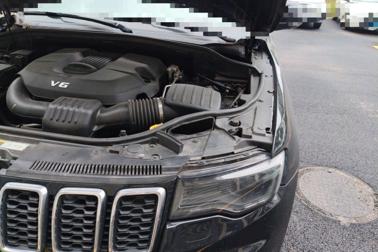 Used Jeep Grand Cherokee 2020 3.0L Elite Navigation Edition Engine Bay Left