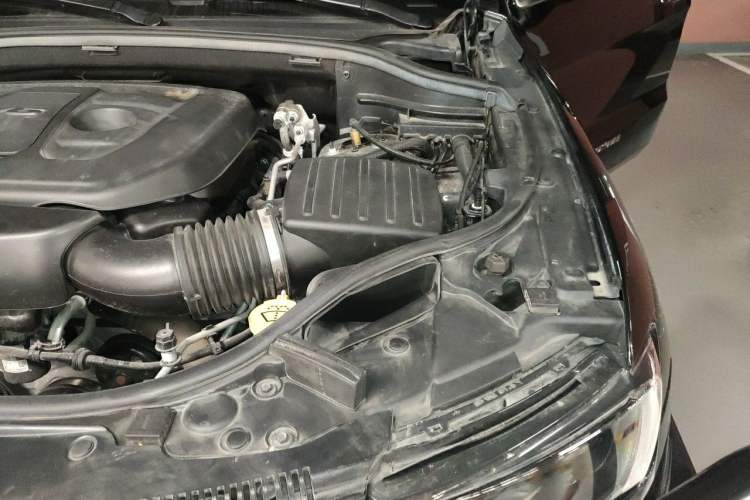 Used Jeep Grand Cherokee 2020 3.6L Elite Navigation Edition Engine Bay Left