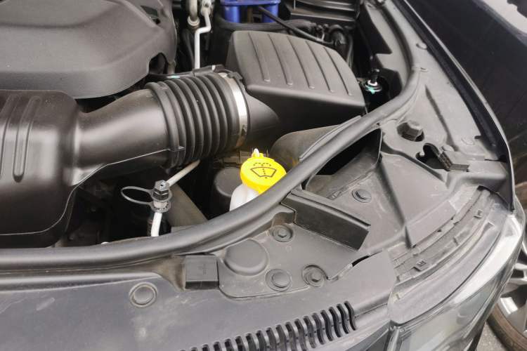 Used Jeep Grand Cherokee 2020 3.0L Elite Navigation Edition Engine Bay Left
