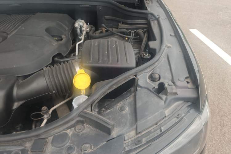 Used Jeep Grand Cherokee 2020 3.0L Elite Navigation Edition Engine Bay Left