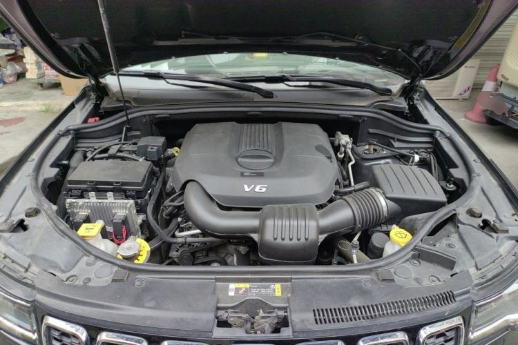 Used Jeep Grand Cherokee 2020 3.0L Elite Navigation Edition Engine Bay