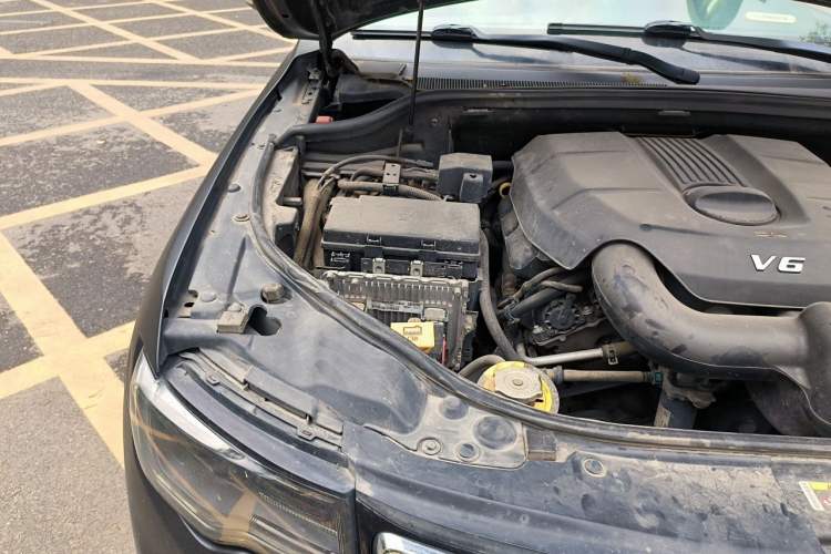 Used Jeep Grand Cherokee 2020 3.0L Elite Navigation Edition Engine Bay Right