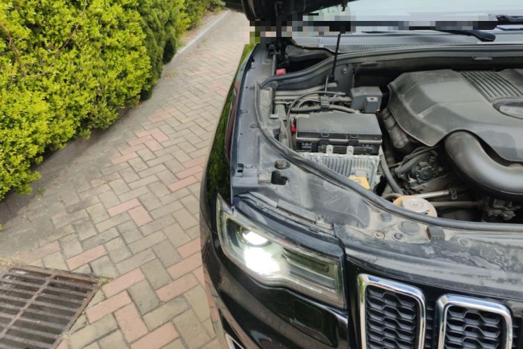 Used Jeep Grand Cherokee 2020 3.0L Elite Navigation Edition Engine Bay Right