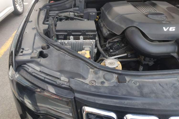 Used Jeep Grand Cherokee 2020 3.0L Elite Navigation Edition Engine Bay Right