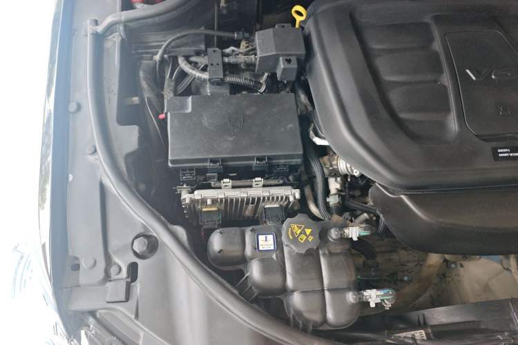 Used Jeep Grand Cherokee 2020 3.6L Elite Navigation Edition Engine Bay Right