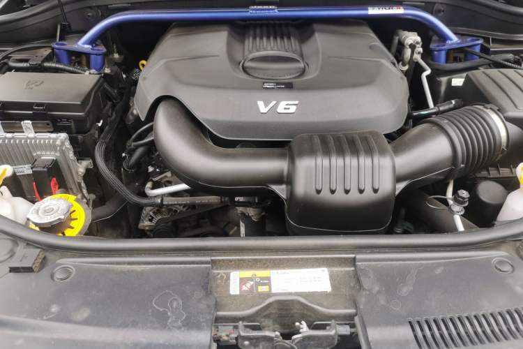 Used Jeep Grand Cherokee 2020 3.0L Elite Navigation Edition Engine Bay