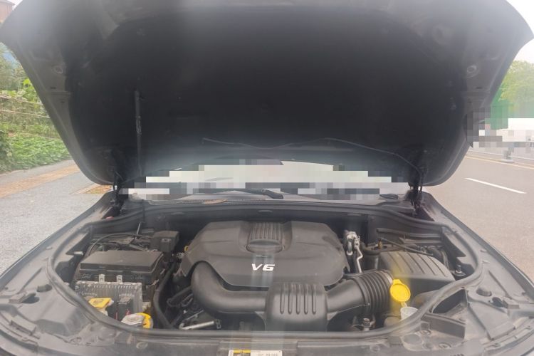 Used Jeep Grand Cherokee 2020 3.0L Elite Navigation Edition Engine Bay