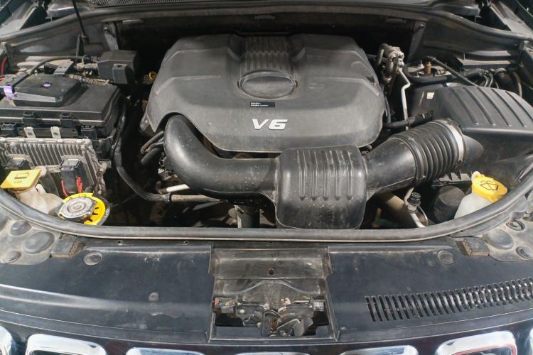 Used Jeep Grand Cherokee 2020 3.0L Elite Navigation Edition Engine Bay