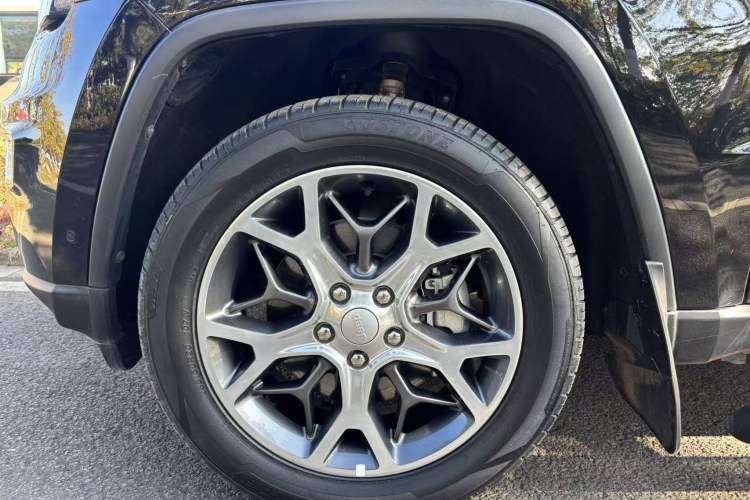 Used Jeep Grand Cherokee 2020 3.0L Elite Navigation Edition Exterior 12