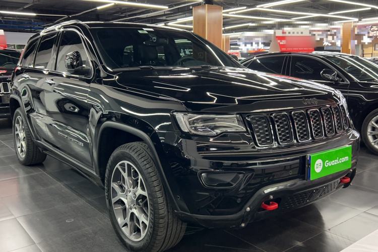 Used Jeep Grand Cherokee 2020 3.0L Elite Navigation Edition Exterior 2