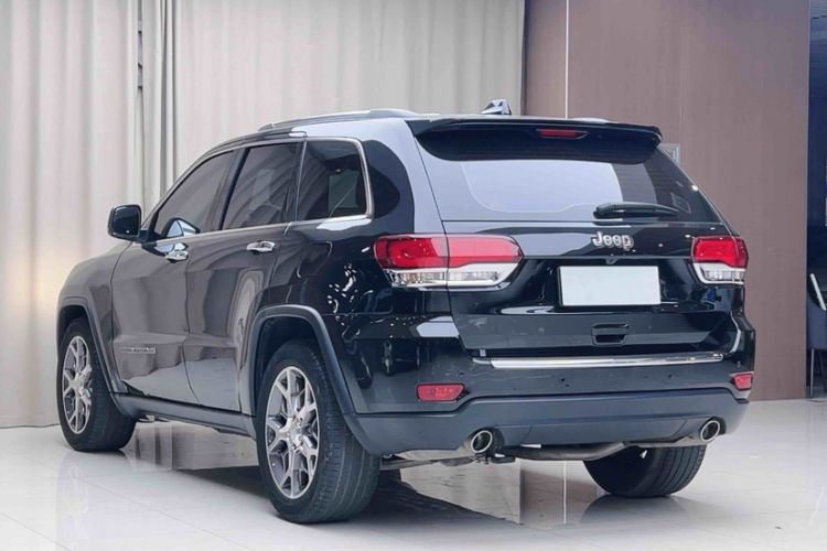 Used Jeep Grand Cherokee 2020 3.0L Elite Navigation Edition Exterior 3