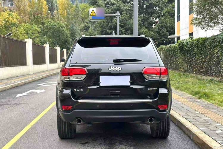 Used Jeep Grand Cherokee 2020 3.0L Elite Navigation Edition Exterior 3