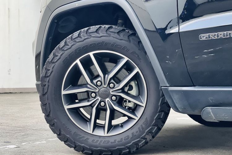 Used Jeep Grand Cherokee 2020 3.0L Professional Navigation Edition Exterior 3