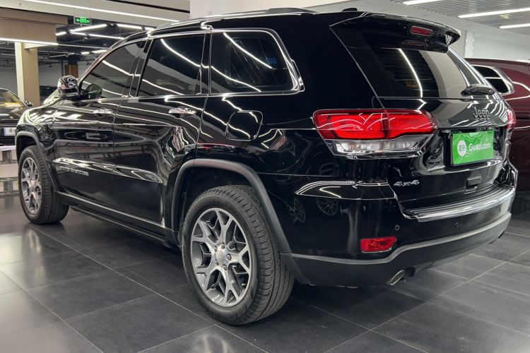 Used Jeep Grand Cherokee 2020 3.0L Elite Navigation Edition Exterior 3
