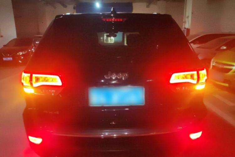 Used Jeep Grand Cherokee 2020 3.0L Elite Navigation Edition Exterior 4