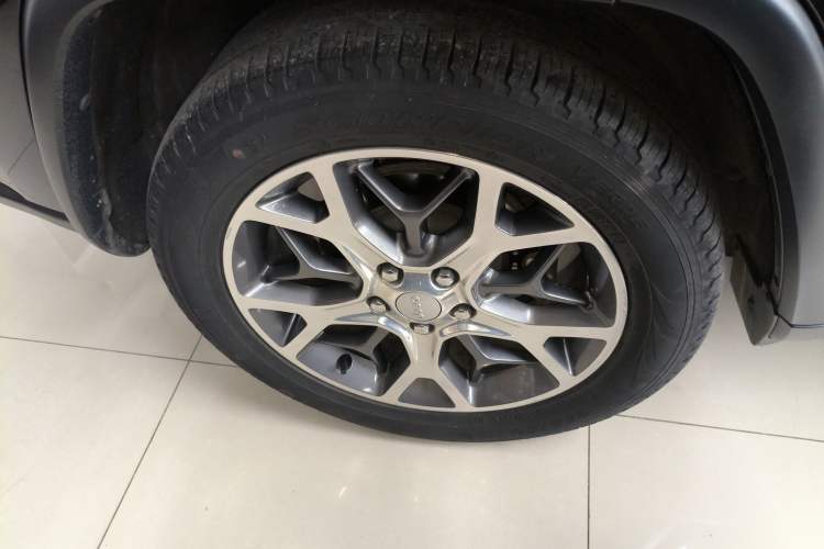Used Jeep Grand Cherokee 2020 3.0L Elite Navigation Edition Exterior 4