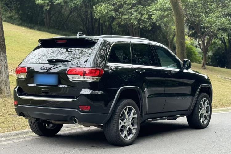 Used Jeep Grand Cherokee 2020 3.0L Elite Navigation Edition Exterior 4