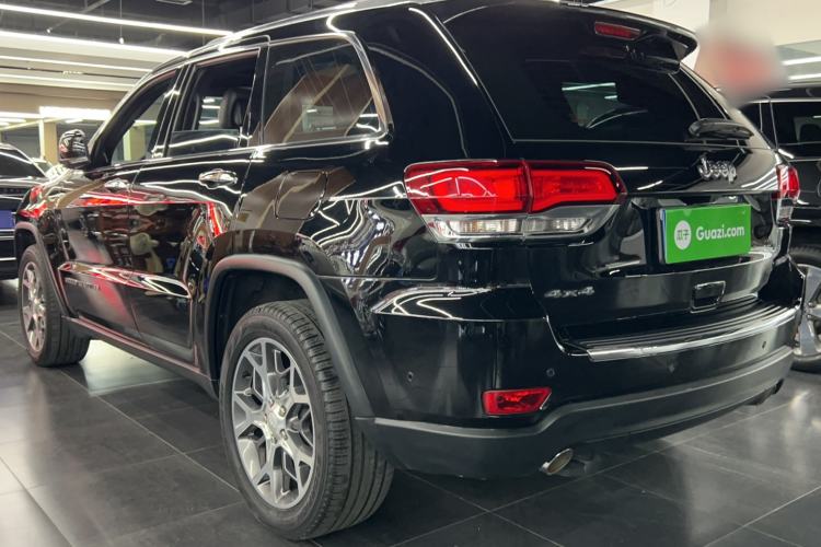 Used Jeep Grand Cherokee 2020 3.0L Elite Navigation Edition Exterior 5