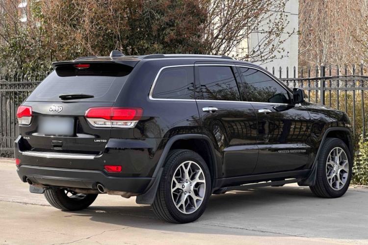 Used Jeep Grand Cherokee 2020 3.0L Elite Navigation Edition Exterior 5