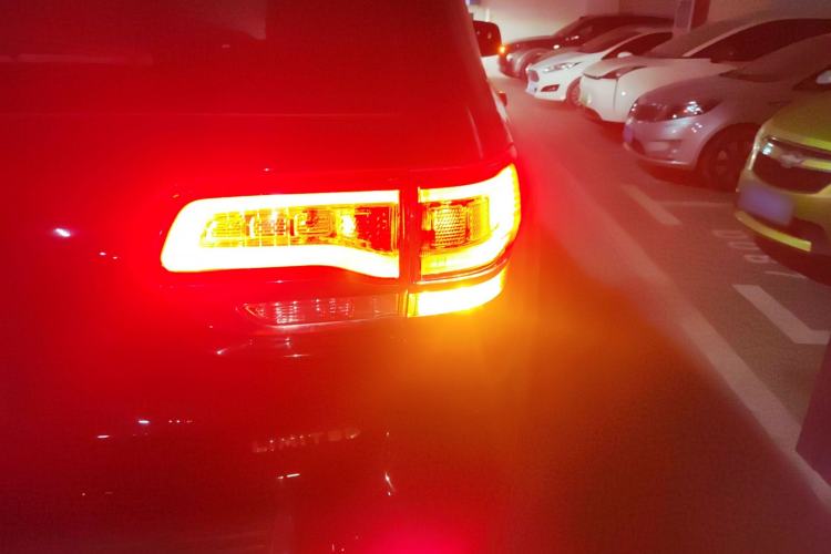 Used Jeep Grand Cherokee 2020 3.0L Elite Navigation Edition Exterior 6