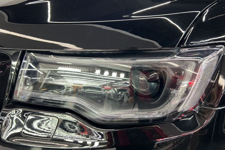 Used Jeep Grand Cherokee 2020 3.0L Elite Navigation Edition Exterior 6
