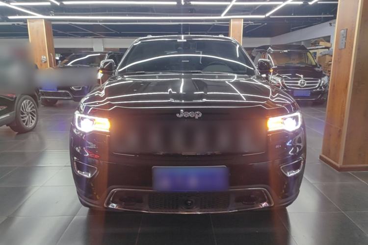 Used Jeep Grand Cherokee 2020 3.0L Elite Navigation Edition Front
