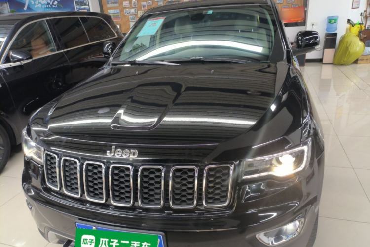 Used Jeep Grand Cherokee 2020 3.0L Elite Navigation Edition Front