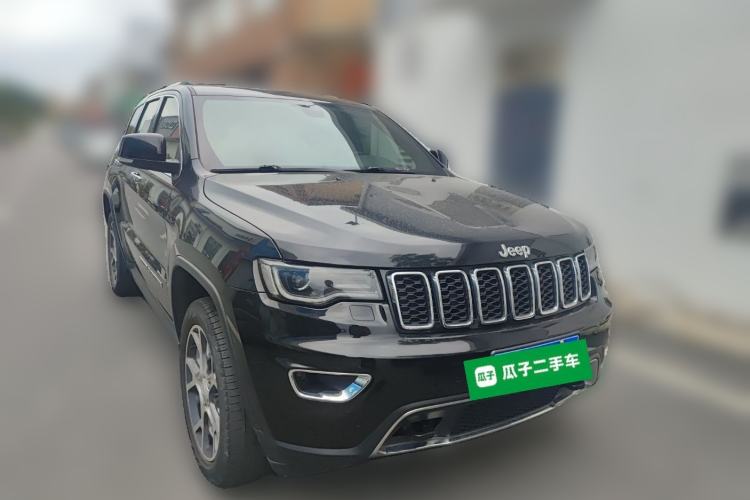 Used Jeep Grand Cherokee 2020 3.0L Elite Navigation Edition Front Right 45 Deg