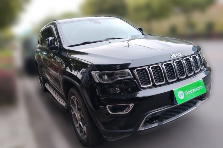Used Jeep Grand Cherokee 2020 3.0L Elite Navigation Edition Front Right 45 Deg