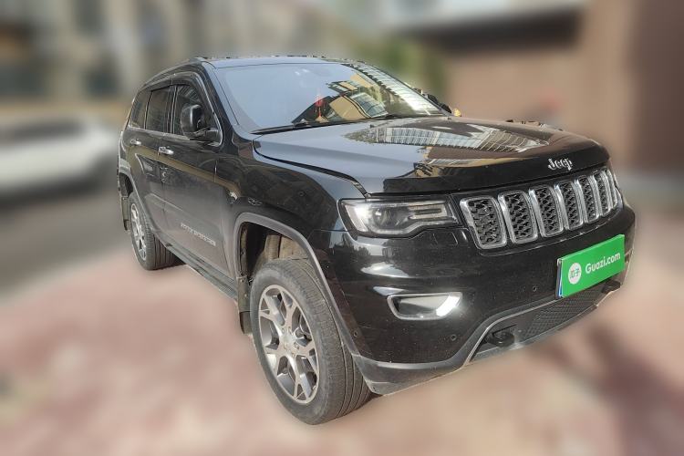 Used Jeep Grand Cherokee 2020 3.0L Elite Navigation Edition Front Right 45 Deg