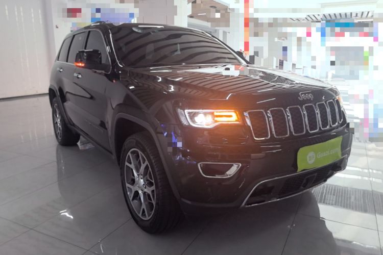 Used Jeep Grand Cherokee 2020 3.0L Elite Navigation Edition Front Right 45 Deg