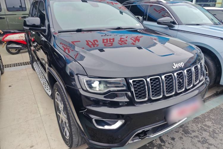 Used Jeep Grand Cherokee 2020 3.0L Elite Navigation Edition Front Right 45 Deg