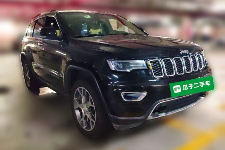 Used Jeep Grand Cherokee 2020 3.0L Elite Navigation Edition Front Right 45 Deg